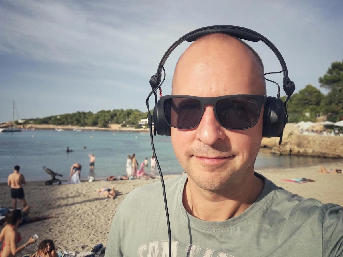 DJ Steve, hier auf Ibiza, legt auch auf den Kanarischen Inseln auf